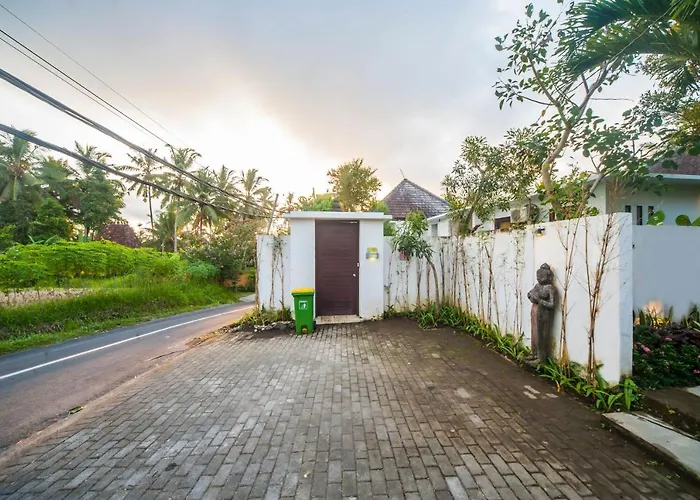 Cinta Villa *